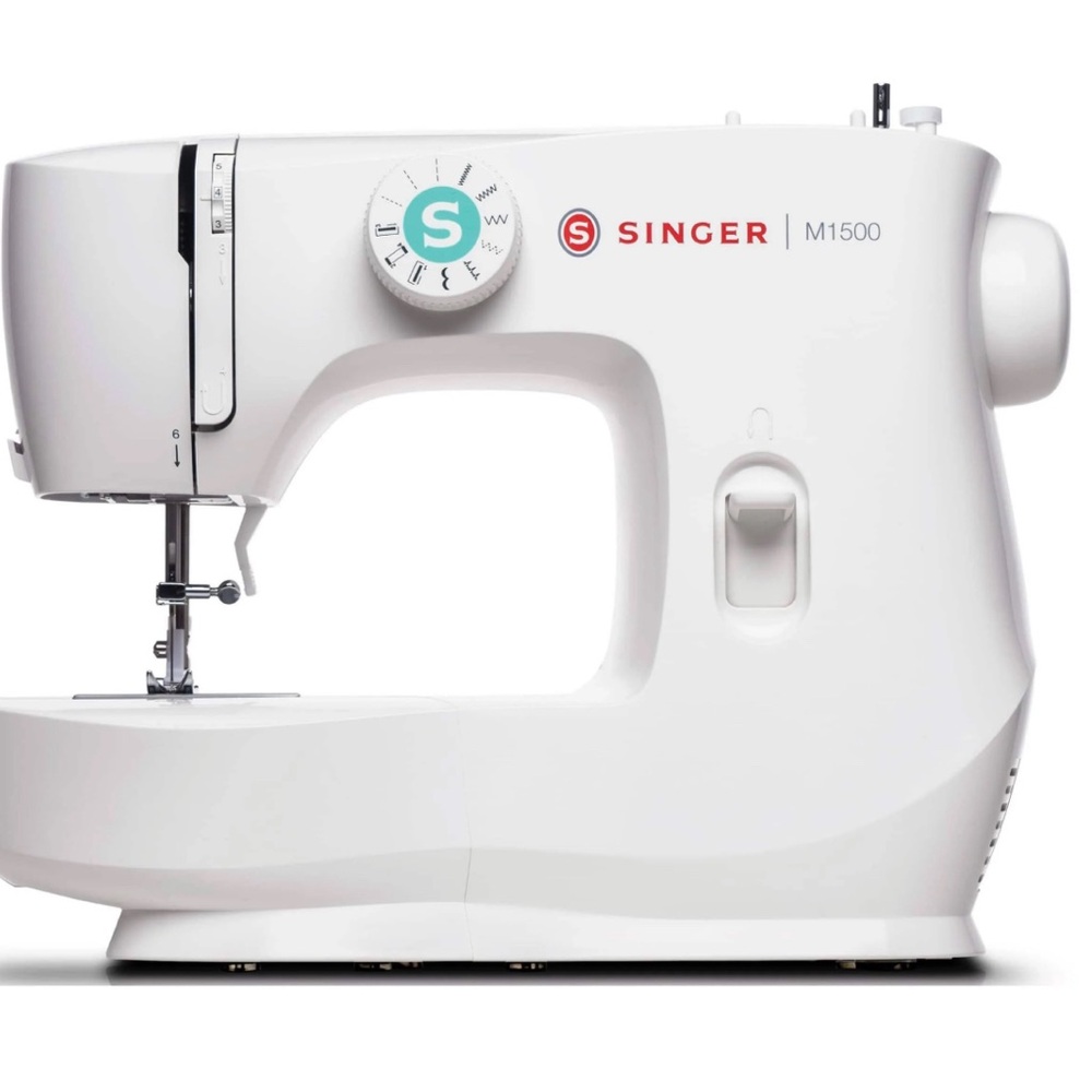 Singer Sewing Machine M1500- With Accessories! Free Arm, 57 Stitch Applications!